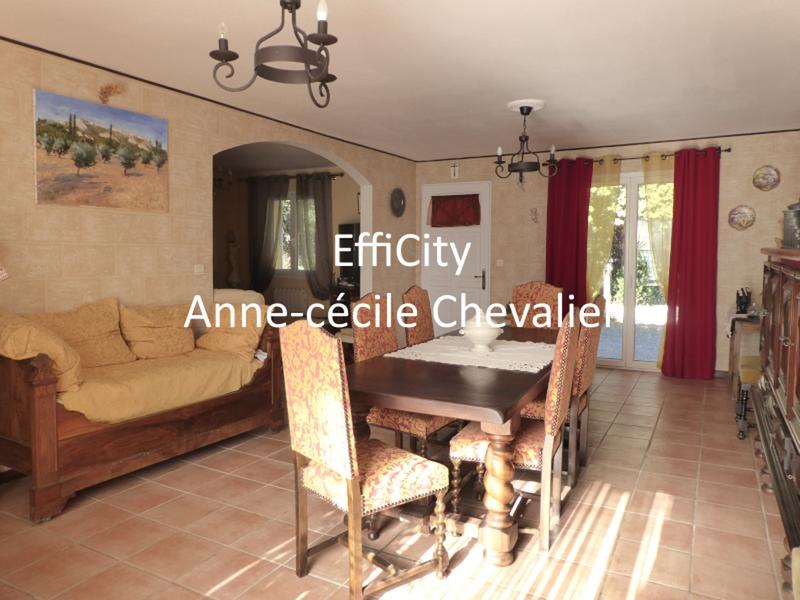 Maison - 137 m² - 6 pièces