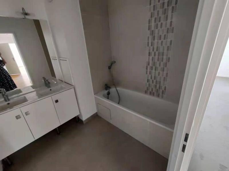 Appartement - 76 m² - 4 pièces