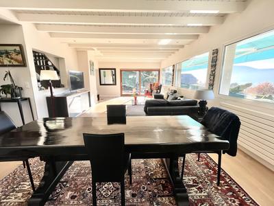 Maison d'architecte - 230 m² - 8 pièces