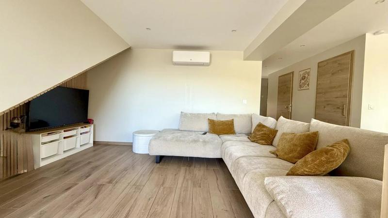 Duplex - 136 m² - 5 pièces