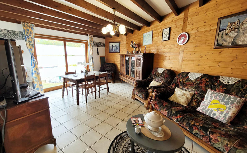 Maison - 82 m² - 6 pièces