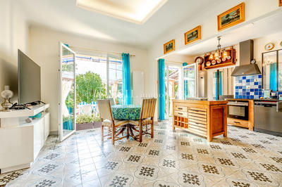 Villa - 112 m² - 6 pièces