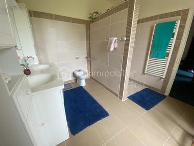 Maison en pierre - 230 m² - 7 pièces