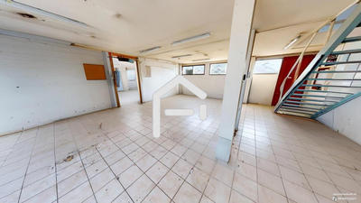 Local commercial - 200 m²