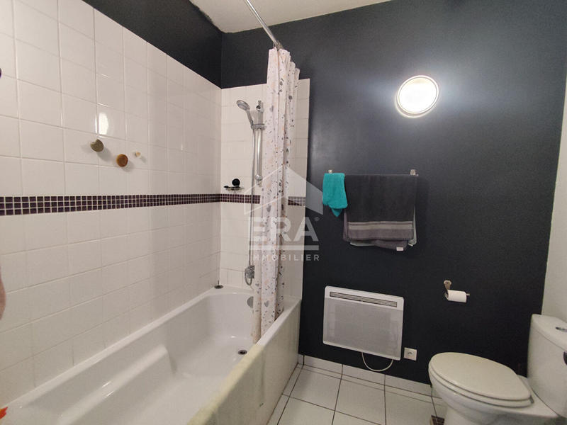 Maison - 284 m² - 10 pièces