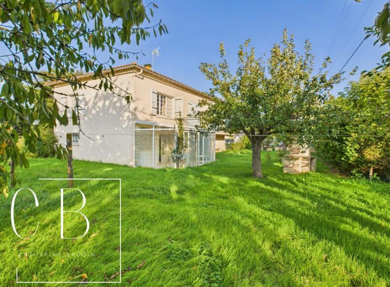 Maison - 100 m² - 6 pièces