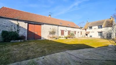 Corps de ferme - 550 m² - 15 pièces