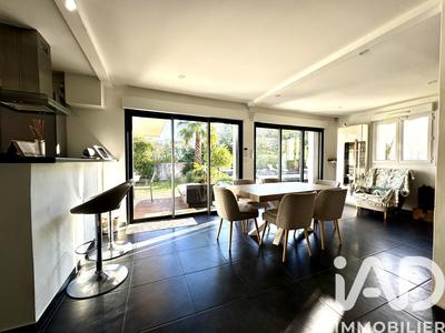 Maison - 153 m² - 6 pièces