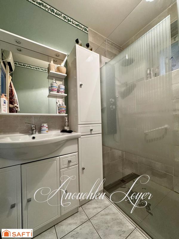 Maison - 292 m² - 9 pièces