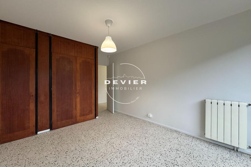 Appartement - 98 m² - 4 pièces