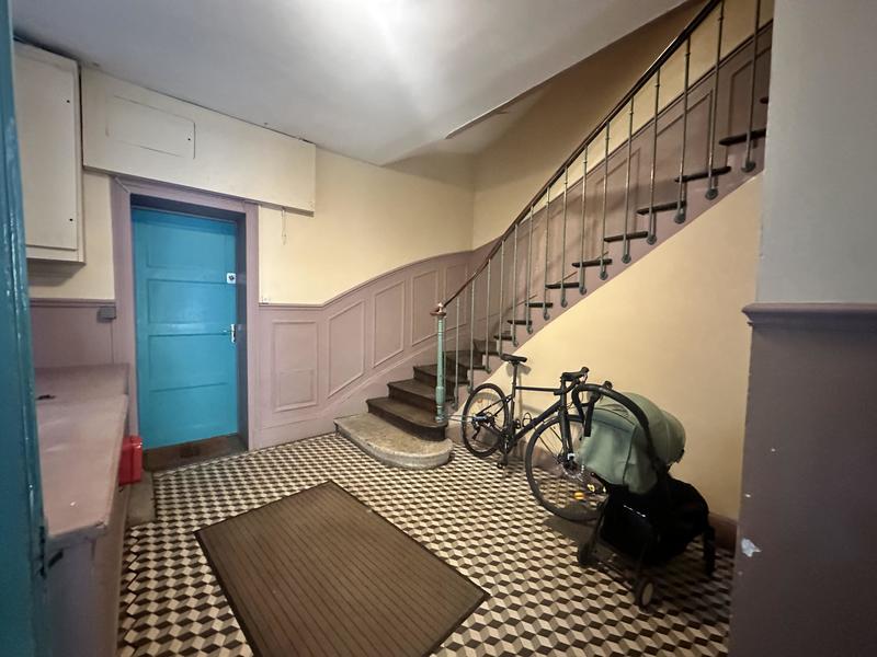 Appartement - 129 m² - 6 pièces