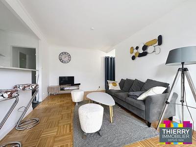 Appartement - 93 m² - 5 pièces