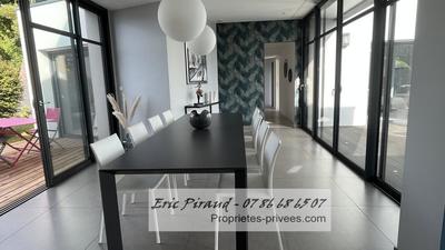 Maison - 195 m² - 4 pièces