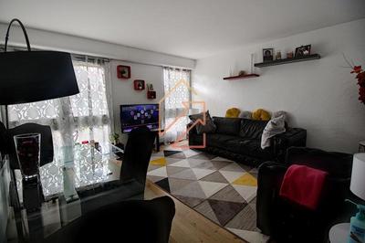 Appartement - 82 m² - 3 pièces