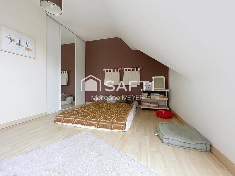 Maison - 111 m² - 5 pièces