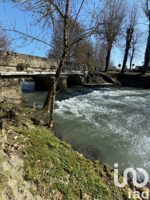 Maison - 227 m² - 8 pièces