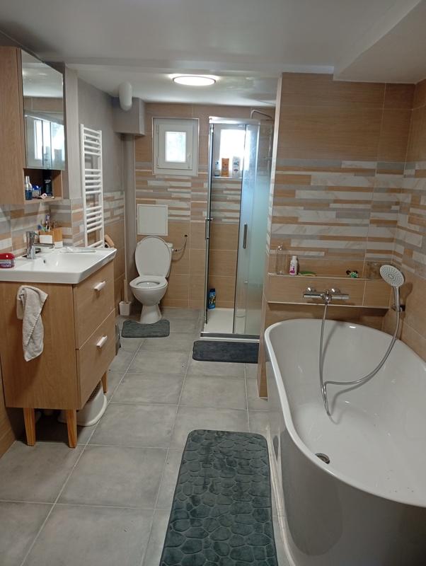 Maison - 270 m² - 12 pièces