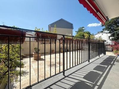 Appartement - 83 m² - 3 pièces