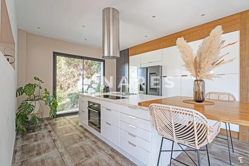 Maison - 192 m² - 7 pièces