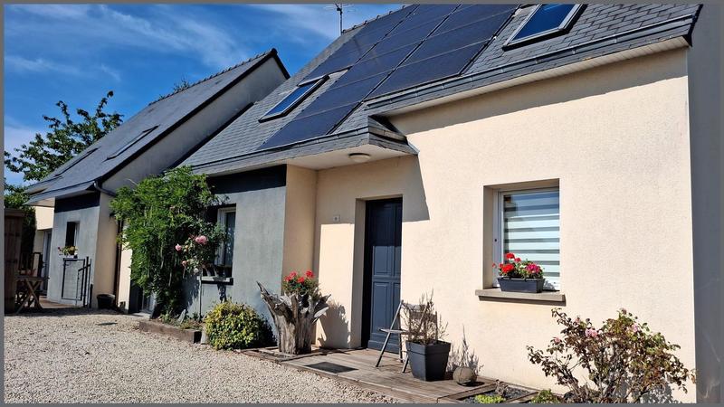 Maison - 210 m² - 11 pièces