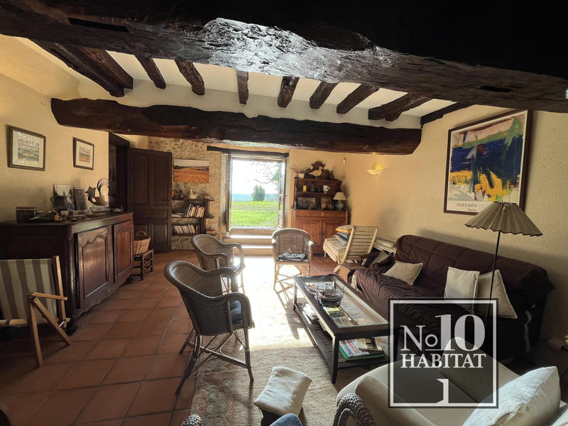 Maison - 200 m² - 8 pièces