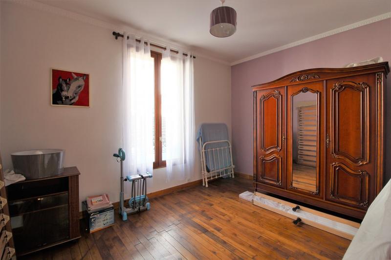 Maison - 92 m² - 5 pièces
