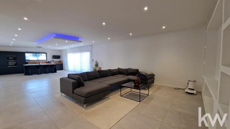 Maison - 176 m² - 6 pièces