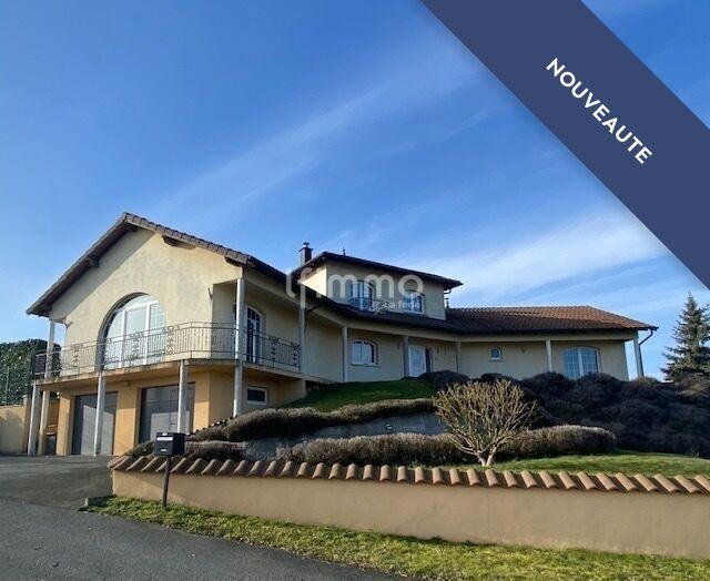 Villa - 210 m² - 6 pièces