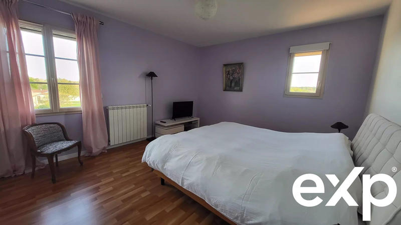 Maison - 204 m² - 5 pièces