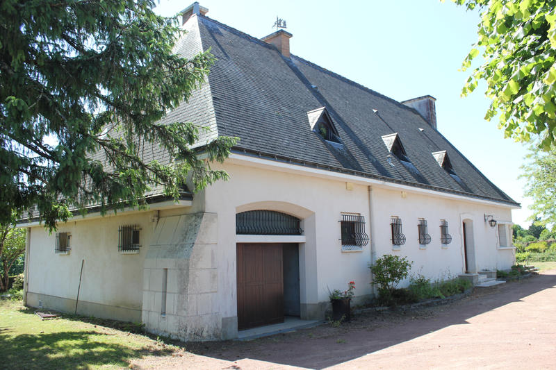 Propriété - 225 m² - 7 pièces