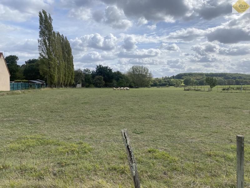 Terrain constructible - 1 878 m²