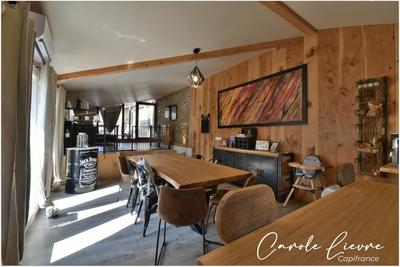 Maison - 147 m² - 5 pièces