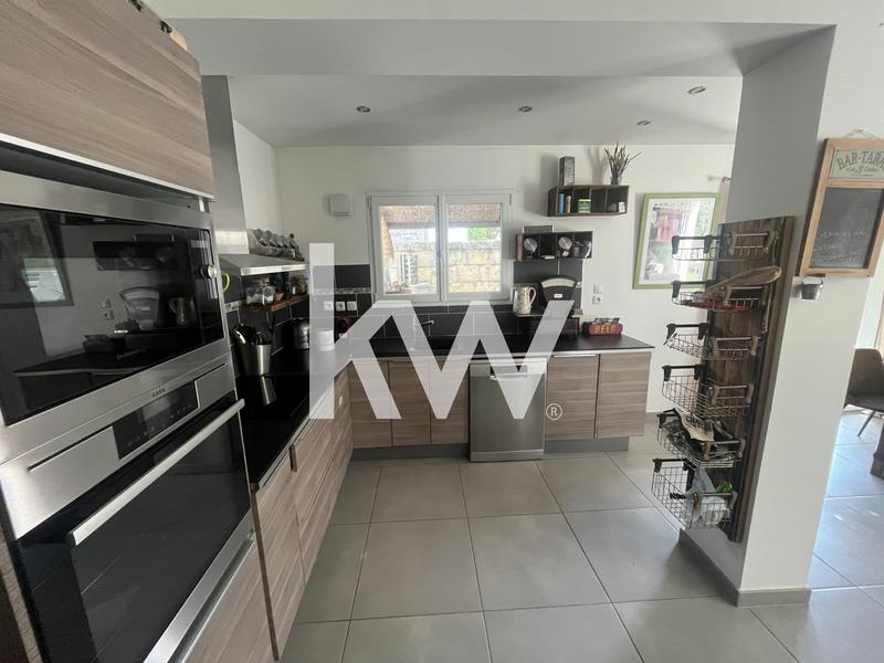 Maison - 94 m² - 4 pièces