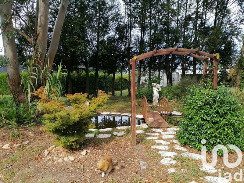 Maison - 255 m² - 8 pièces