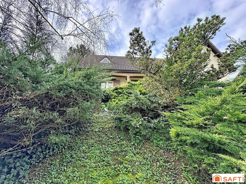 Maison - 122 m² - 5 pièces