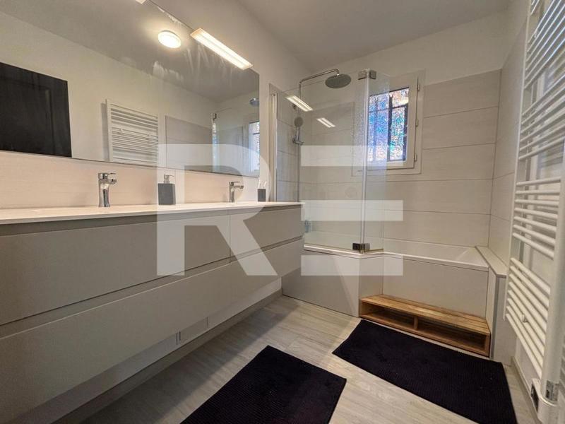 Maison - 107 m² - 4 pièces