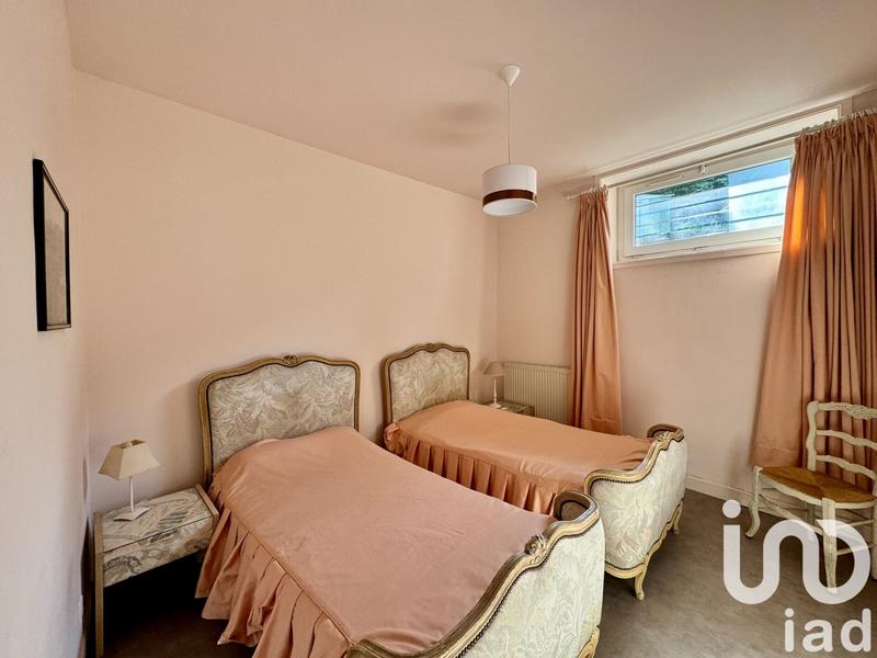 Maison - 180 m² - 10 pièces