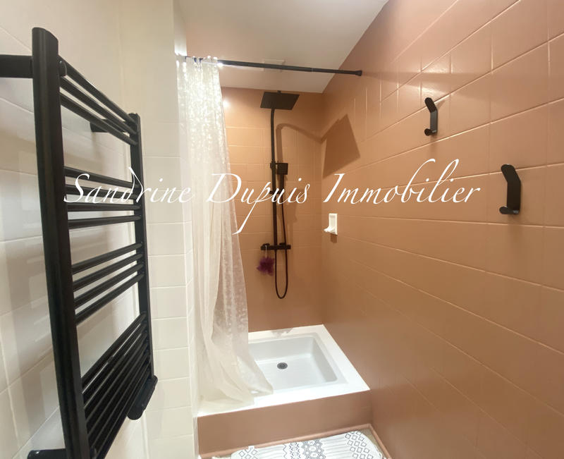 Appartement - 191 m² - 6 pièces