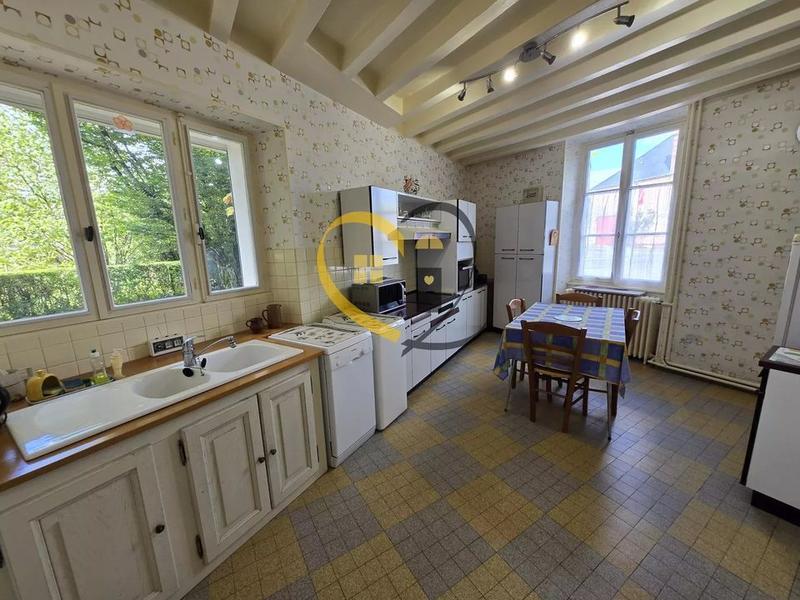 Maison - 170 m² - 6 pièces