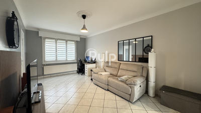 Maison - 90 m² - 6 pièces