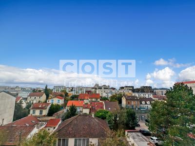 Appartement - 81 m² - 4 pièces