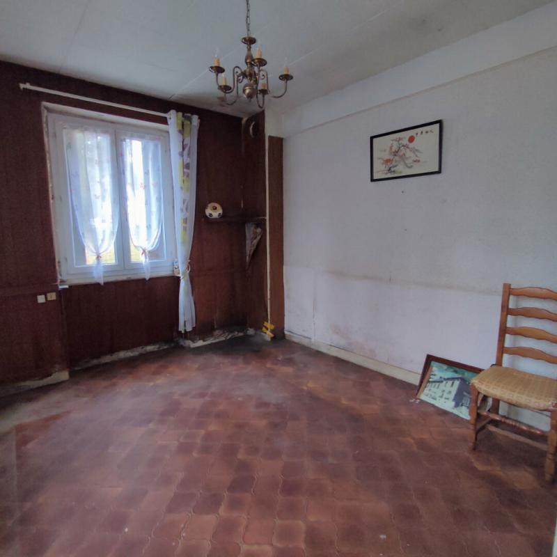 Maison - 111 m² - 6 pièces