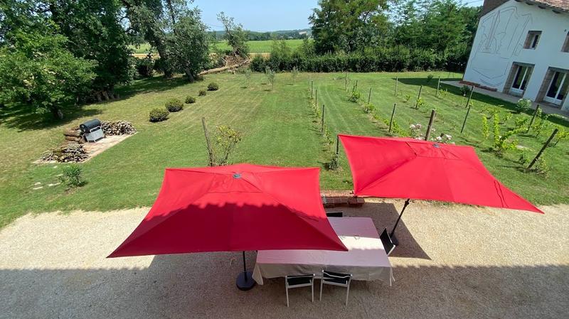 Maison - 560 m² - 13 pièces