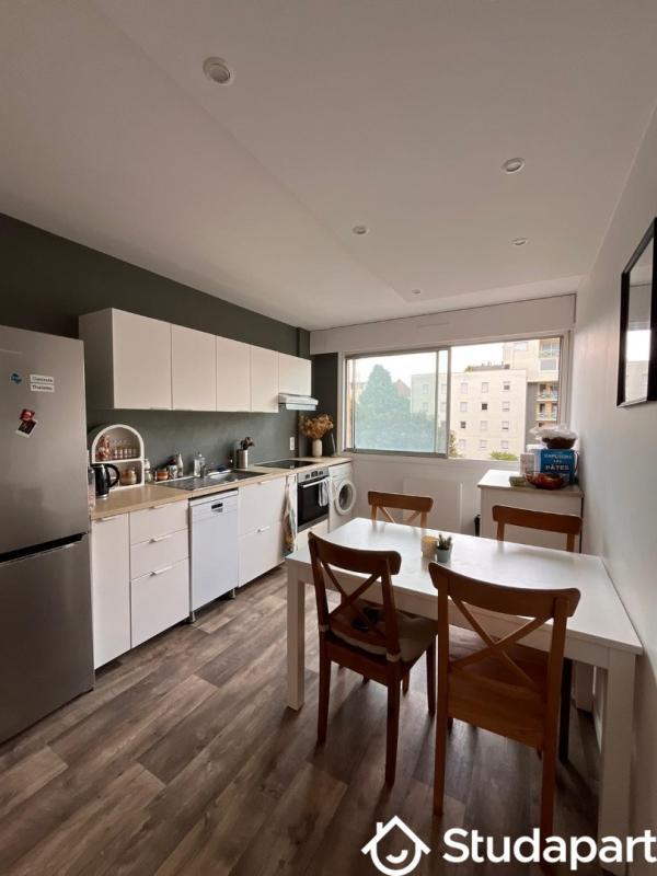 Chambre - 11 m² - 1 pièce