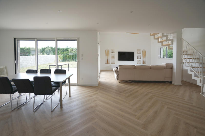 Maison - 153 m² - 4 pièces