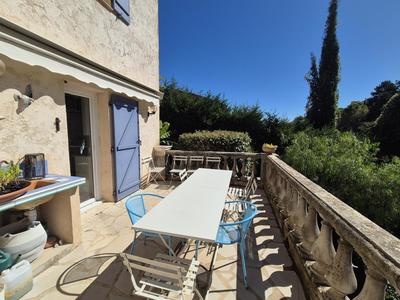 Maison - 140 m² - 7 pièces