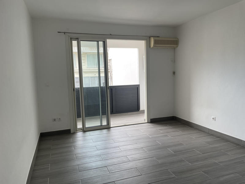 Appartement - 95 m² - 3 pièces