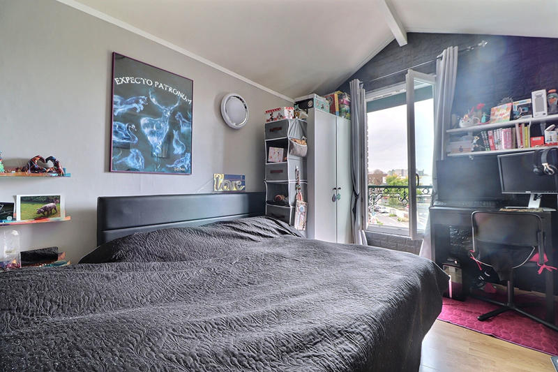 Maison - 92 m² - 5 pièces