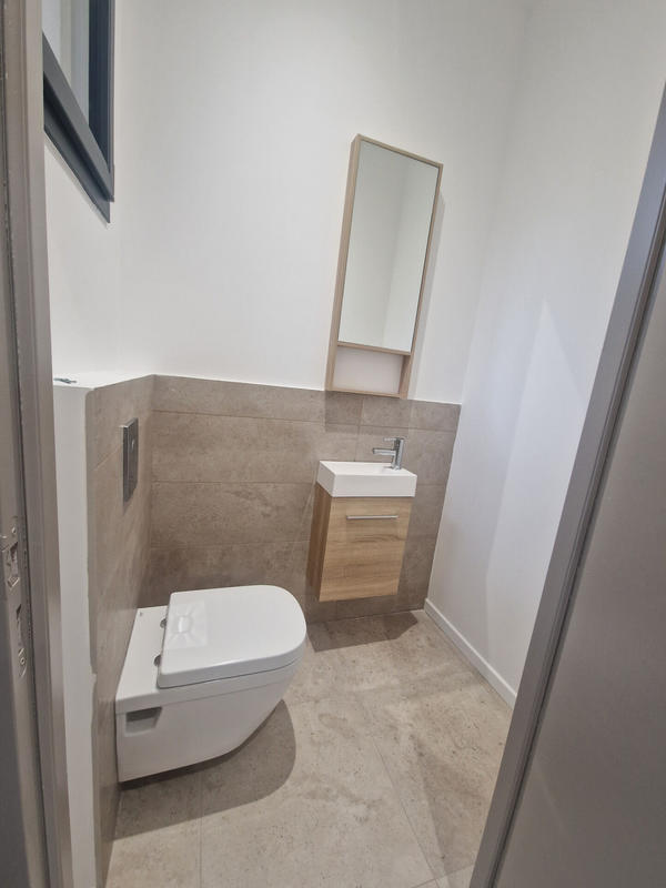 Maison - 185 m² - 6 pièces