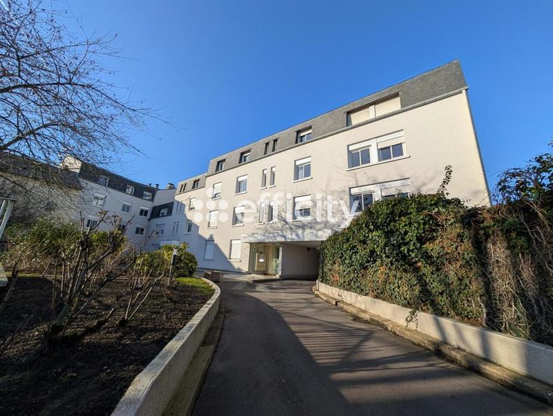 Appartement - 92 m² - 5 pièces